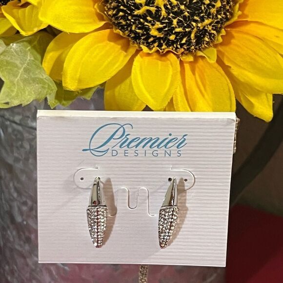 Premier Designs Silver  Brilliance Stud Earrings #PDER1 - Picture 5 of 5